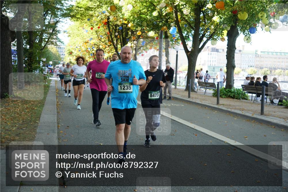 07.09.2025 - BARMER Alsterlauf Yannick Fuchs http://msf.ph/oto/8792327 07.09.2025 11:39:30 Laufen 1124, 10, 5, 1235, 8473 meine-sportfotos.de