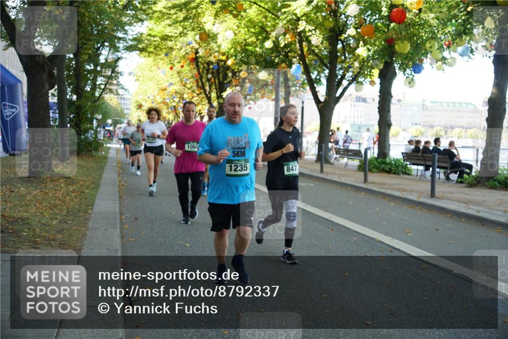07.09.2025 - BARMER Alsterlauf Yannick Fuchs http://msf.ph/oto/8792337 07.09.2025 11:39:31 Laufen 1060, 5, 1235, 8473 meine-sportfotos.de