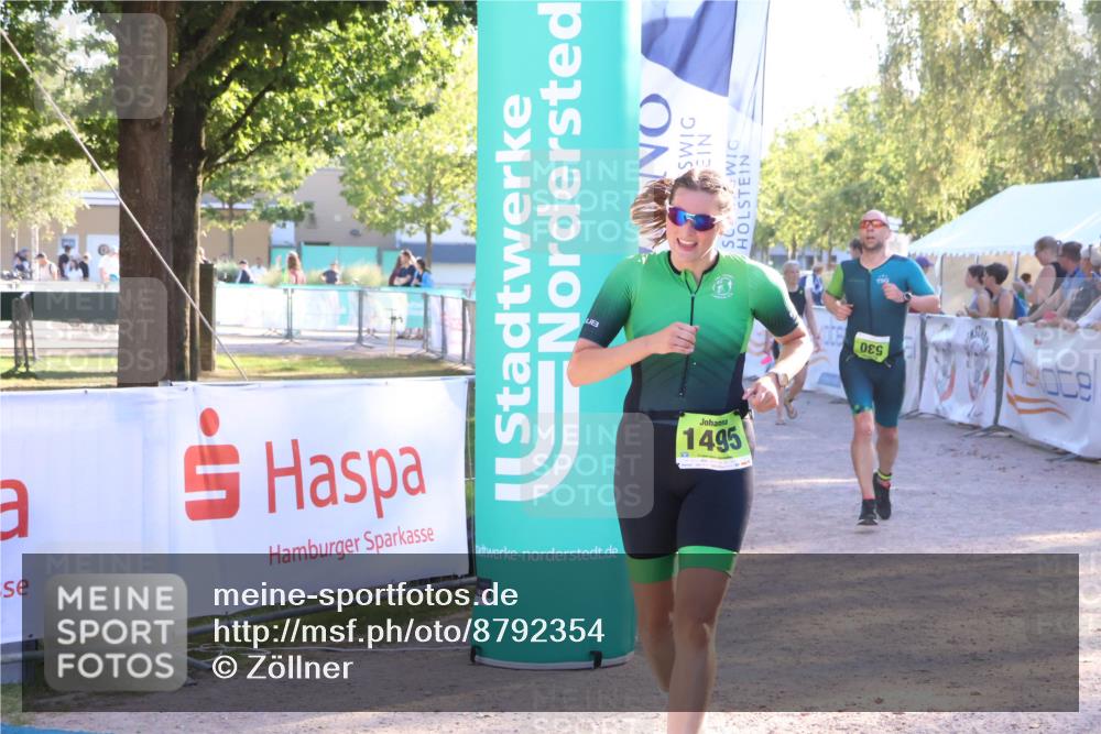 07.09.2025 - 19. Norderstedt Triathlon Zöllner http://msf.ph/oto/8792354 07.09.2025 16:37:12 Ziel 530, 1495 meine-sportfotos.de