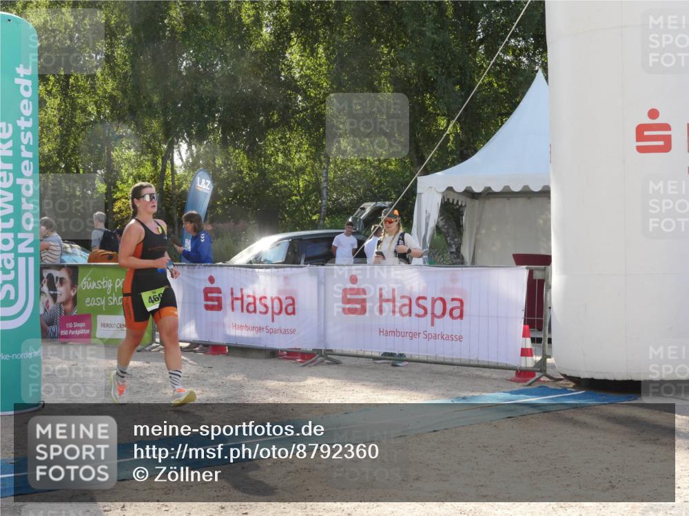 07.09.2025 - 19. Norderstedt Triathlon Zöllner http://msf.ph/oto/8792360 07.09.2025 16:24:43 Ziel 460 meine-sportfotos.de