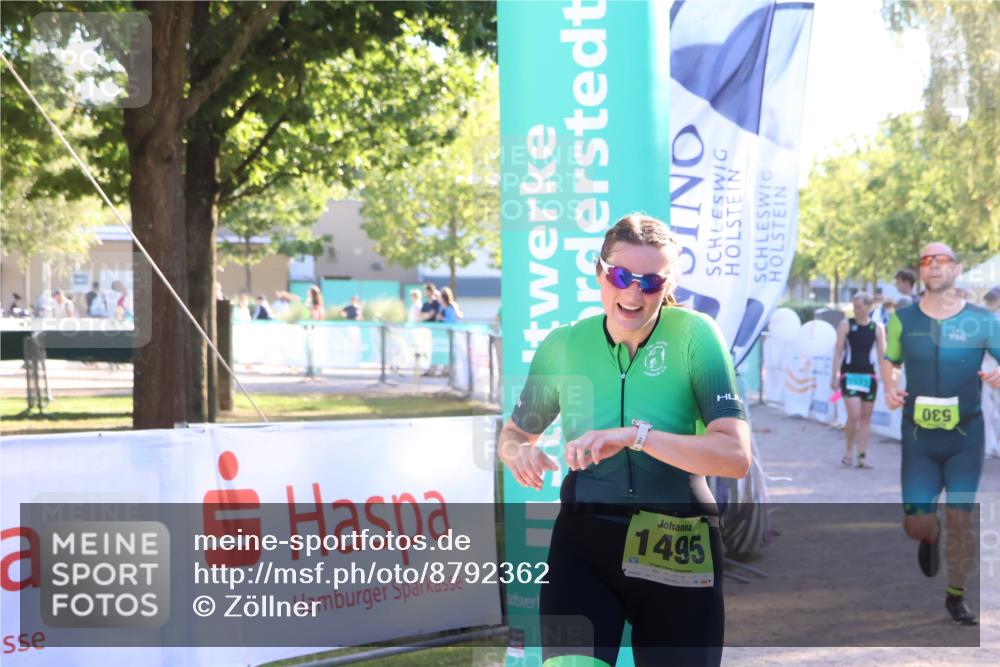 07.09.2025 - 19. Norderstedt Triathlon Zöllner http://msf.ph/oto/8792362 07.09.2025 16:37:13 Ziel 530, 1065, 1495 meine-sportfotos.de