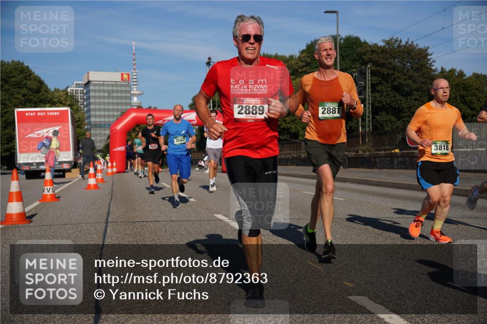 07.09.2025 - BARMER Alsterlauf Yannick Fuchs http://msf.ph/oto/8792363 07.09.2025 09:42:29 Laufen 4535, 3567, 2889, 2881, 3818 meine-sportfotos.de