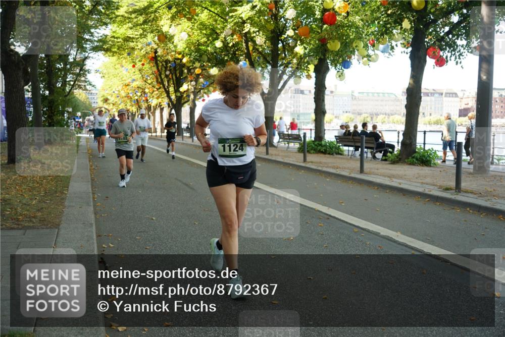 07.09.2025 - BARMER Alsterlauf Yannick Fuchs http://msf.ph/oto/8792367 07.09.2025 11:39:34 Laufen 1102, 1124 meine-sportfotos.de