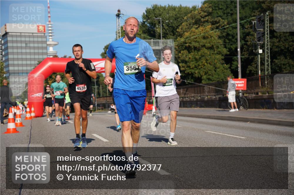 07.09.2025 - BARMER Alsterlauf Yannick Fuchs http://msf.ph/oto/8792377 07.09.2025 09:42:31 Laufen 4535, 3567, 404 meine-sportfotos.de