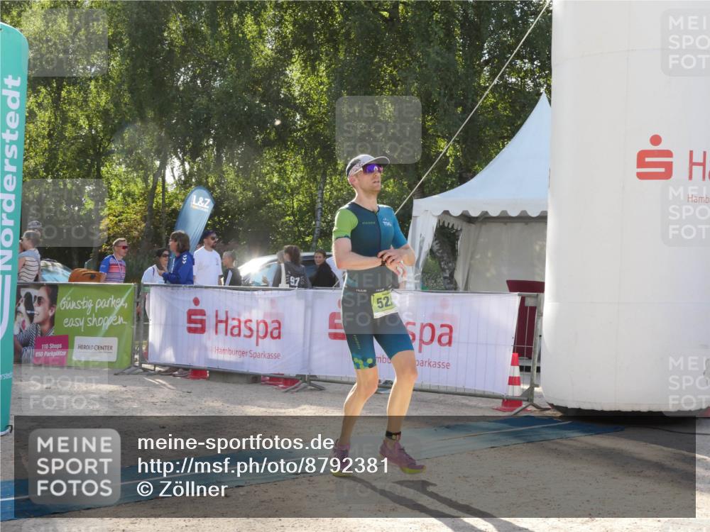07.09.2025 - 19. Norderstedt Triathlon Zöllner http://msf.ph/oto/8792381 07.09.2025 16:24:51 Ziel 457, 528 meine-sportfotos.de