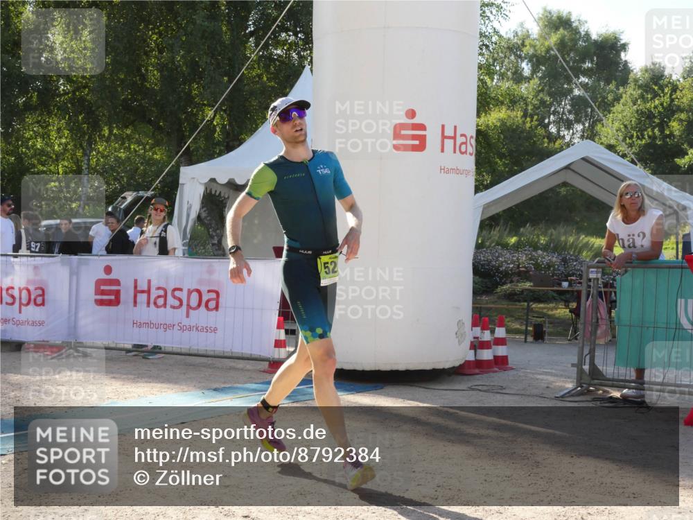 07.09.2025 - 19. Norderstedt Triathlon Zöllner http://msf.ph/oto/8792384 07.09.2025 16:24:51 Ziel 457, 528 meine-sportfotos.de