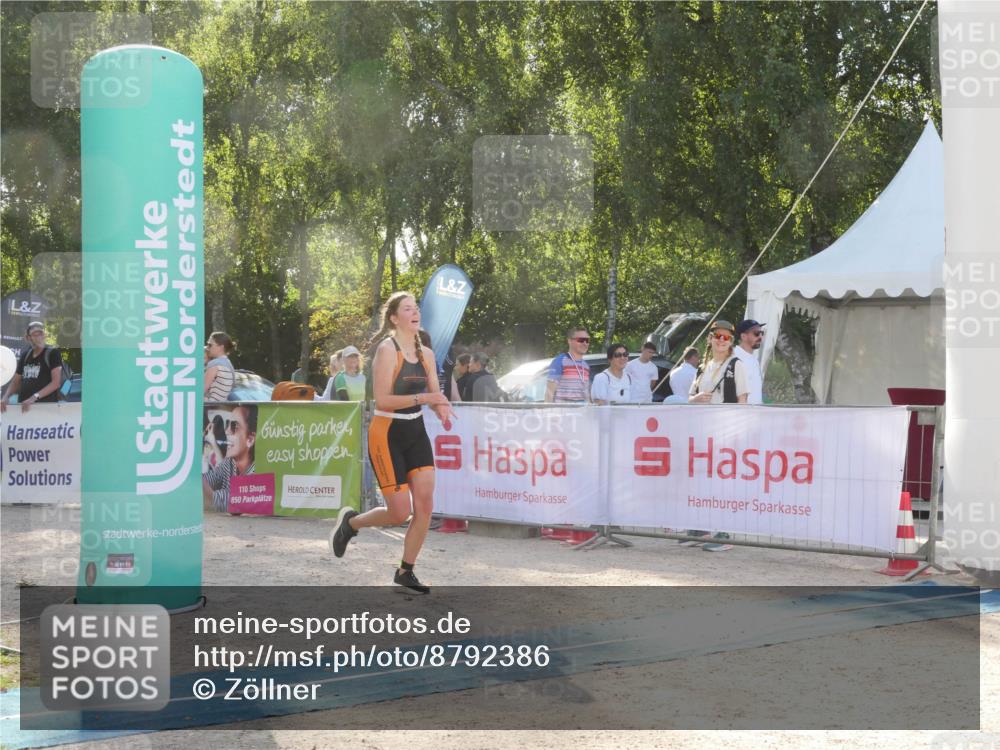 07.09.2025 - 19. Norderstedt Triathlon Zöllner http://msf.ph/oto/8792386 07.09.2025 16:24:53 Ziel 457, 528 meine-sportfotos.de