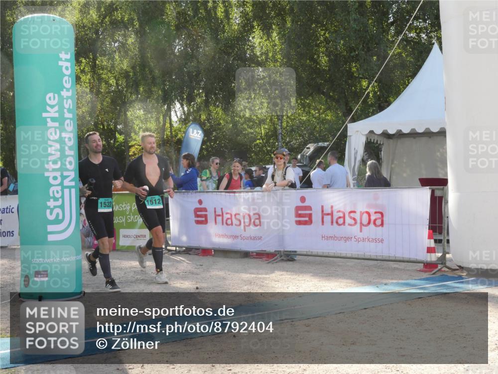 07.09.2025 - 19. Norderstedt Triathlon Zöllner http://msf.ph/oto/8792404 07.09.2025 16:25:06 Ziel 550, 1508, 1512, 1522 meine-sportfotos.de