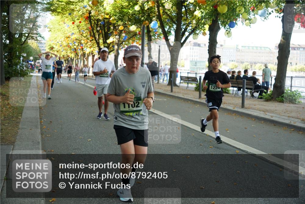 07.09.2025 - BARMER Alsterlauf Yannick Fuchs http://msf.ph/oto/8792405 07.09.2025 11:39:37 Laufen 8241, 055, 1102, 19, 1224 meine-sportfotos.de