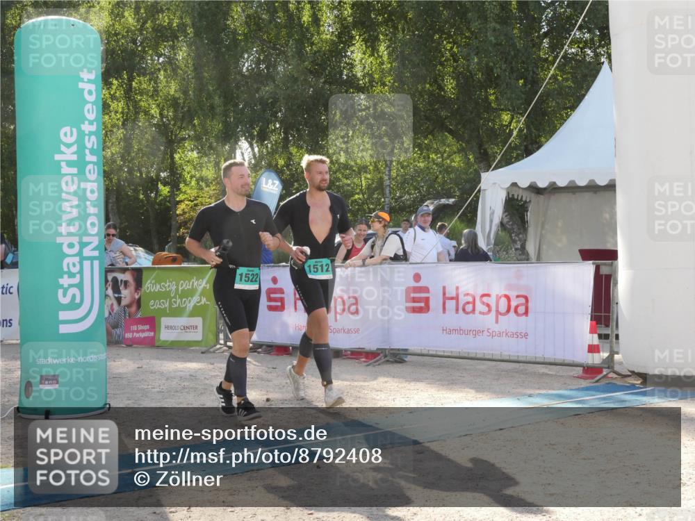 07.09.2025 - 19. Norderstedt Triathlon Zöllner http://msf.ph/oto/8792408 07.09.2025 16:25:07 Ziel 550, 1508, 1512, 1522 meine-sportfotos.de