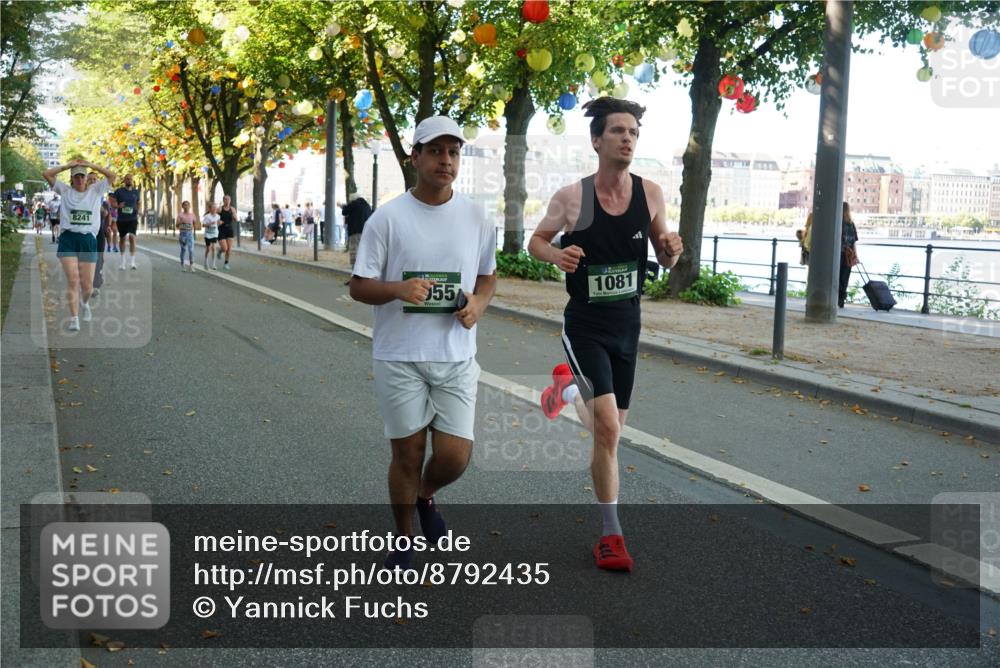 07.09.2025 - BARMER Alsterlauf Yannick Fuchs http://msf.ph/oto/8792435 07.09.2025 11:39:40 Laufen 8241, 55, 1081 meine-sportfotos.de