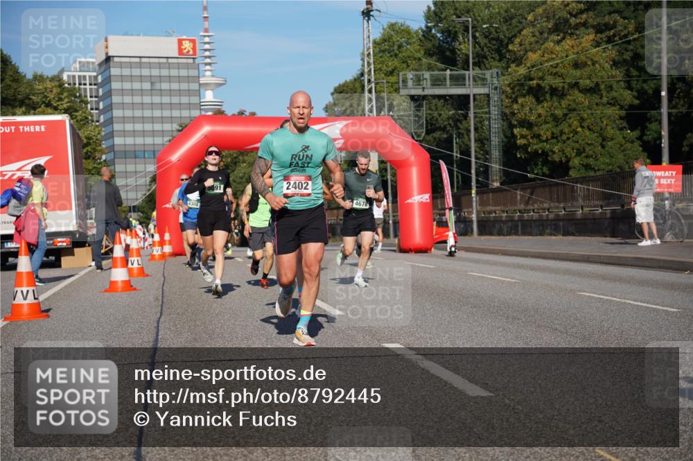 07.09.2025 - BARMER Alsterlauf Yannick Fuchs http://msf.ph/oto/8792445 07.09.2025 09:42:34 Laufen 1, 4308, 5091, 2402, 4678 meine-sportfotos.de