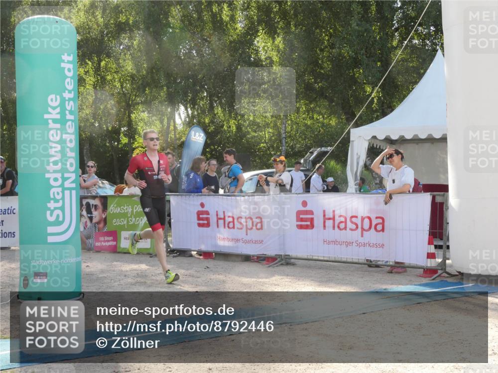 07.09.2025 - 19. Norderstedt Triathlon Zöllner http://msf.ph/oto/8792446 07.09.2025 16:26:06 Ziel 499 meine-sportfotos.de