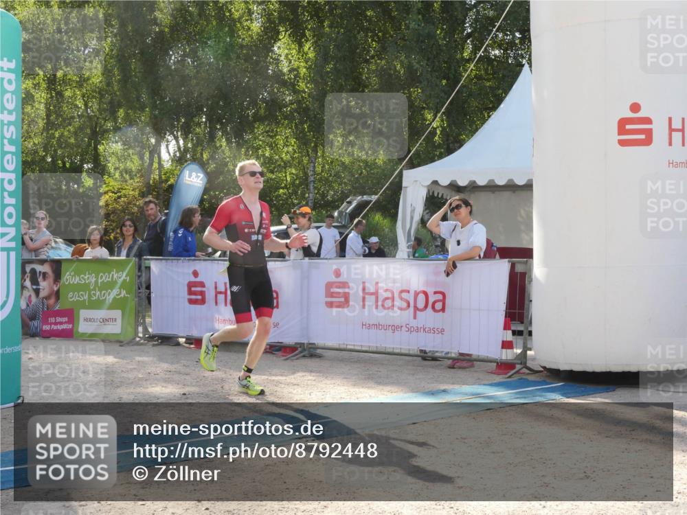 07.09.2025 - 19. Norderstedt Triathlon Zöllner http://msf.ph/oto/8792448 07.09.2025 16:26:06 Ziel 499 meine-sportfotos.de
