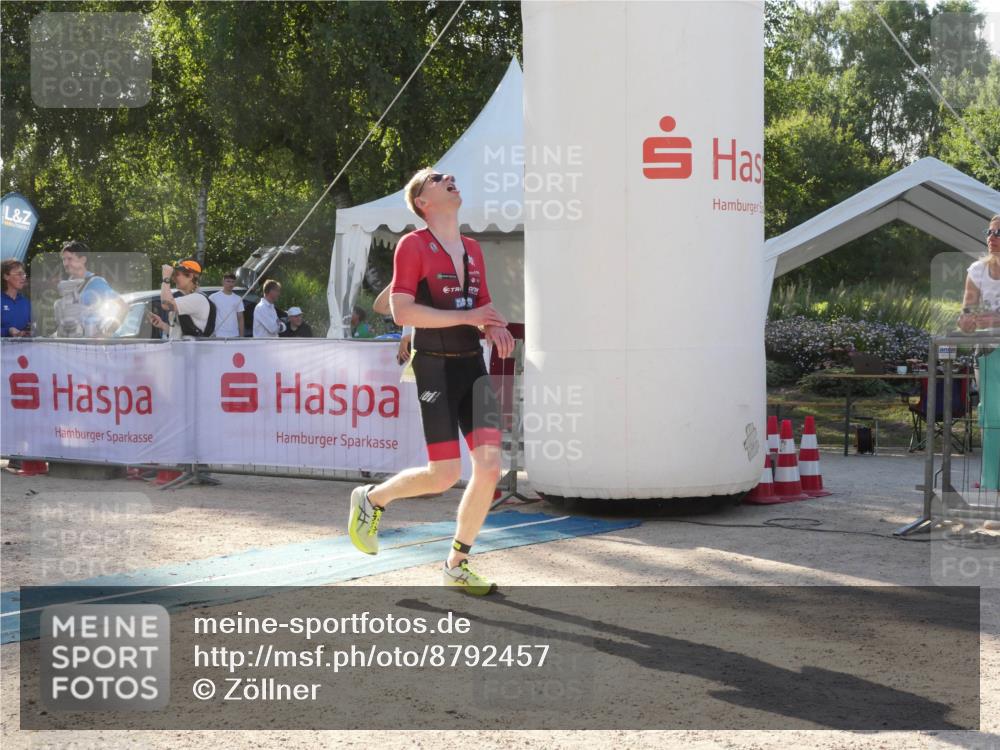 07.09.2025 - 19. Norderstedt Triathlon Zöllner http://msf.ph/oto/8792457 07.09.2025 16:26:07 Ziel 499 meine-sportfotos.de