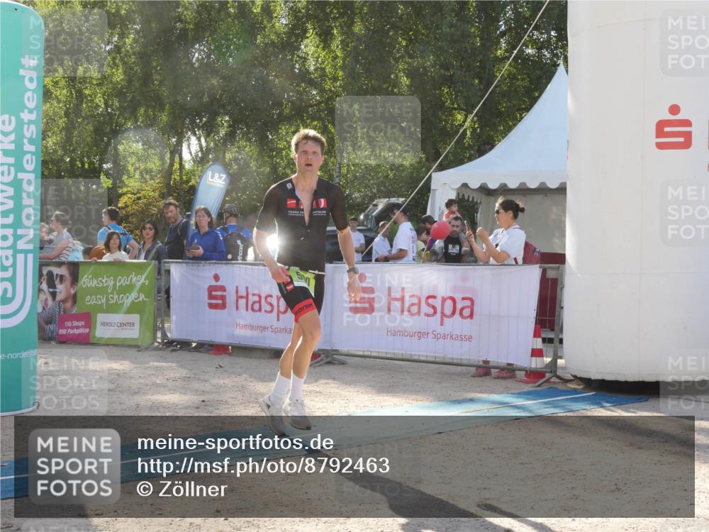 07.09.2025 - 19. Norderstedt Triathlon Zöllner http://msf.ph/oto/8792463 07.09.2025 16:26:26 Ziel 520 meine-sportfotos.de