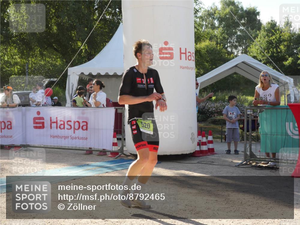 07.09.2025 - 19. Norderstedt Triathlon Zöllner http://msf.ph/oto/8792465 07.09.2025 16:26:27 Ziel 520 meine-sportfotos.de