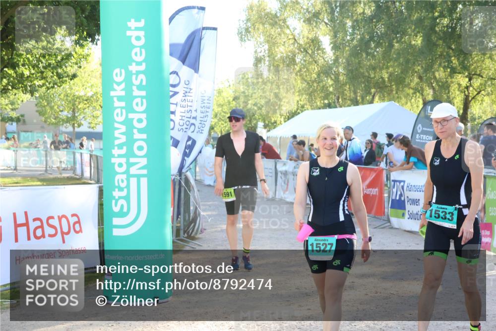07.09.2025 - 19. Norderstedt Triathlon Zöllner http://msf.ph/oto/8792474 07.09.2025 16:37:26 Ziel 1527, 1533, 1591, 1624 meine-sportfotos.de