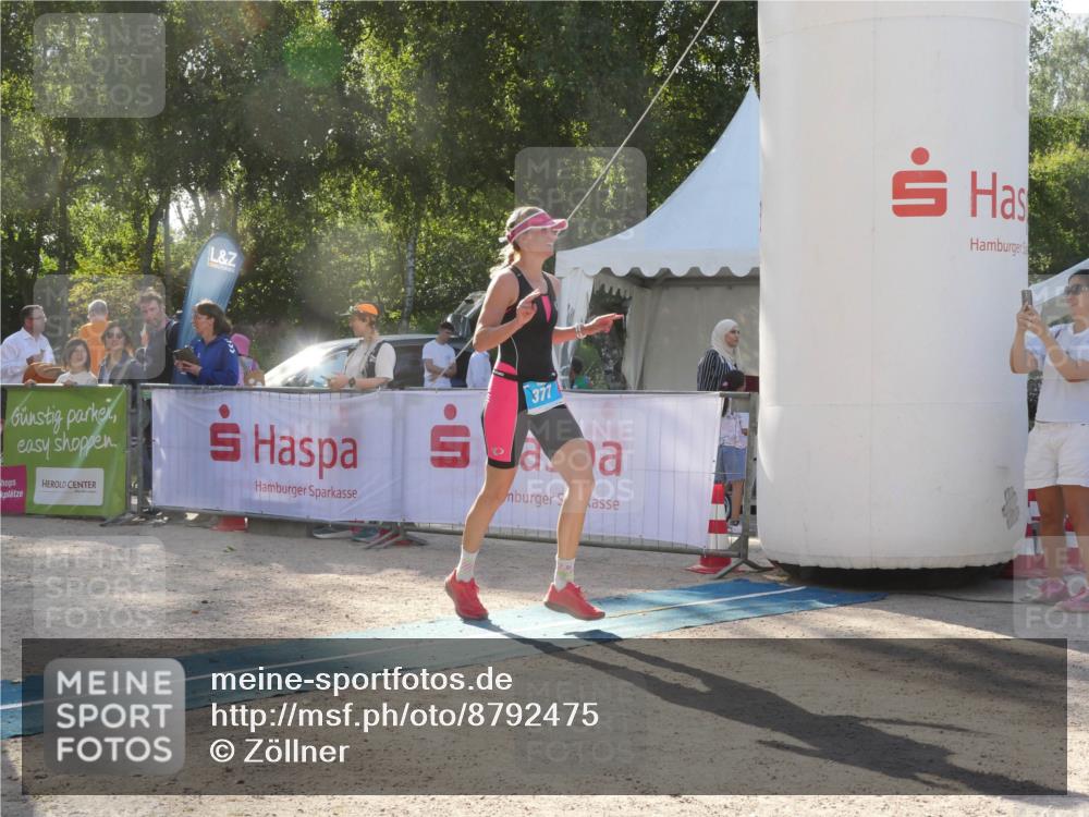 07.09.2025 - 19. Norderstedt Triathlon Zöllner http://msf.ph/oto/8792475 07.09.2025 16:26:52 Ziel 377, 542 meine-sportfotos.de