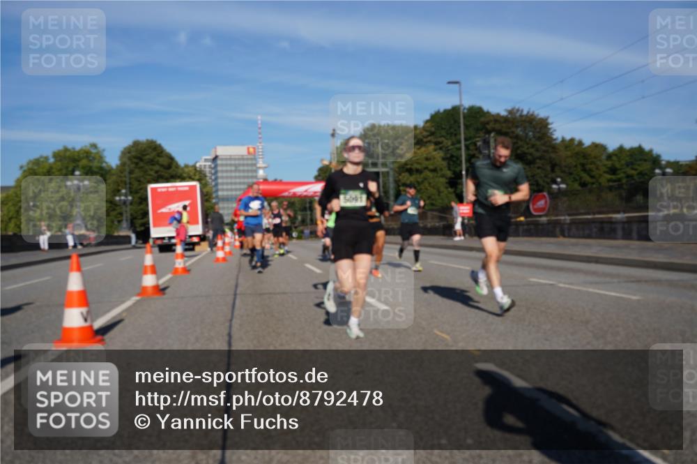 07.09.2025 - BARMER Alsterlauf Yannick Fuchs http://msf.ph/oto/8792478 07.09.2025 09:42:37 Laufen 5001 meine-sportfotos.de