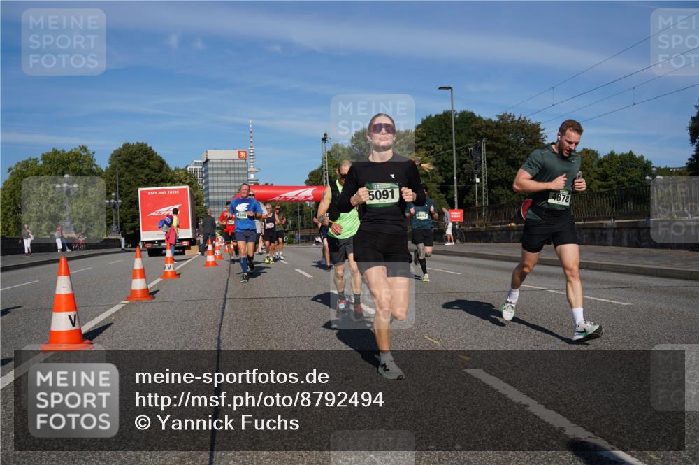 07.09.2025 - BARMER Alsterlauf Yannick Fuchs http://msf.ph/oto/8792494 07.09.2025 09:42:37 Laufen 4308, 5091, 4678 meine-sportfotos.de