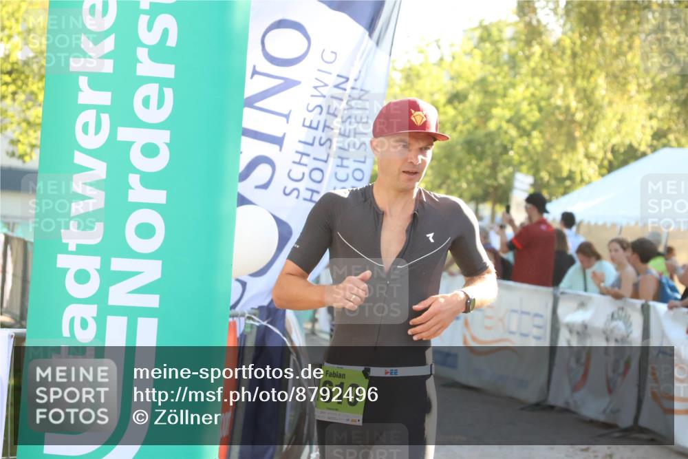 07.09.2025 - 19. Norderstedt Triathlon Zöllner http://msf.ph/oto/8792496 07.09.2025 16:37:36 Ziel 1051, 1610 meine-sportfotos.de