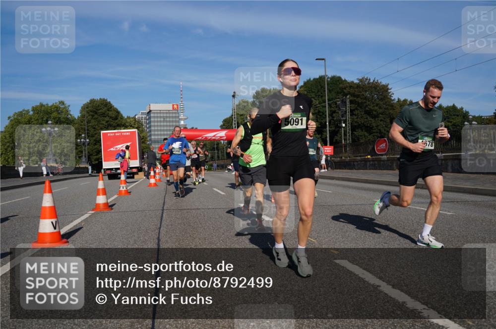 07.09.2025 - BARMER Alsterlauf Yannick Fuchs http://msf.ph/oto/8792499 07.09.2025 09:42:38 Laufen 4309, 5091, 678 meine-sportfotos.de
