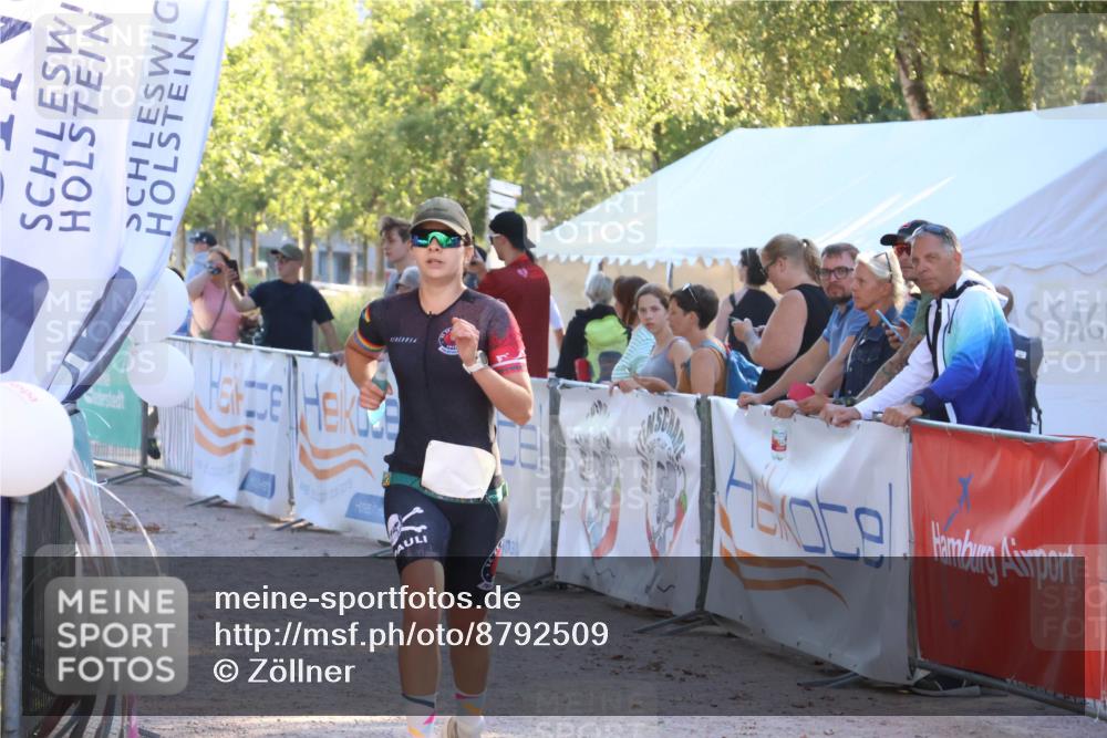 07.09.2025 - 19. Norderstedt Triathlon Zöllner http://msf.ph/oto/8792509 07.09.2025 16:37:38 Ziel 1051, 1610 meine-sportfotos.de