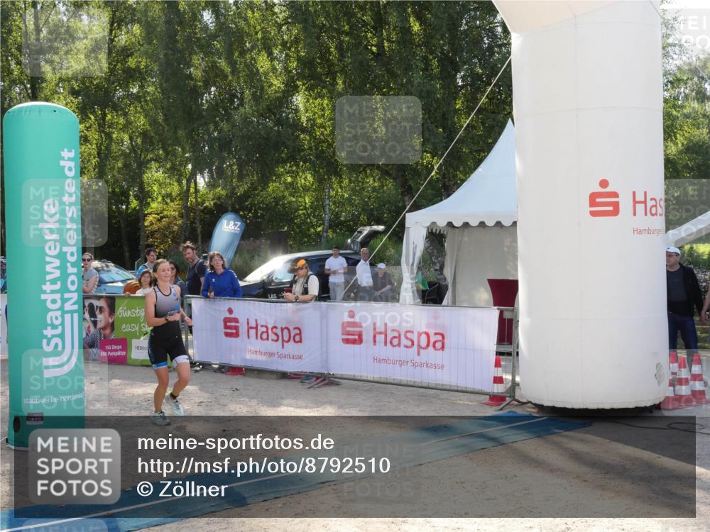 07.09.2025 - 19. Norderstedt Triathlon Zöllner http://msf.ph/oto/8792510 07.09.2025 16:27:33 Ziel 452 meine-sportfotos.de