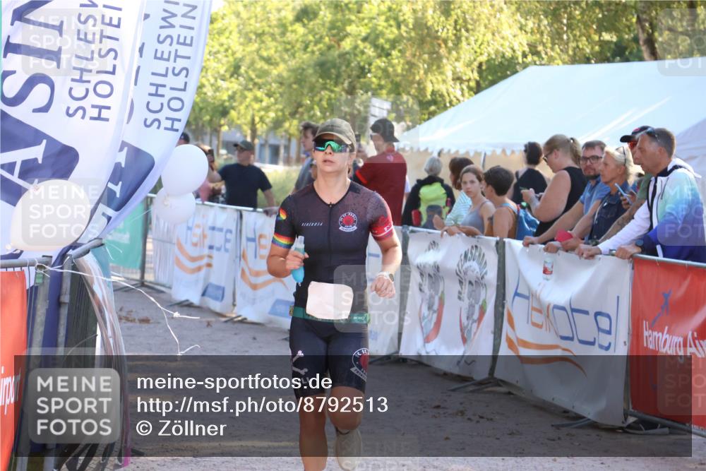 07.09.2025 - 19. Norderstedt Triathlon Zöllner http://msf.ph/oto/8792513 07.09.2025 16:37:38 Ziel 1051, 1610 meine-sportfotos.de