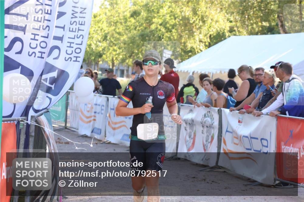 07.09.2025 - 19. Norderstedt Triathlon Zöllner http://msf.ph/oto/8792517 07.09.2025 16:37:38 Ziel 1051, 1610 meine-sportfotos.de