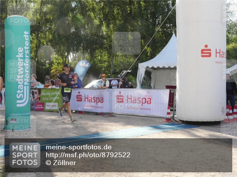 07.09.2025 - 19. Norderstedt Triathlon Zöllner http://msf.ph/oto/8792522 07.09.2025 16:27:46 Ziel 497, 1523, 1528 meine-sportfotos.de