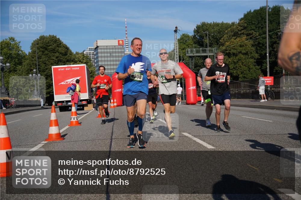 07.09.2025 - BARMER Alsterlauf Yannick Fuchs http://msf.ph/oto/8792525 07.09.2025 09:42:39 Laufen 4481, 4308, 54, 918, 301 meine-sportfotos.de