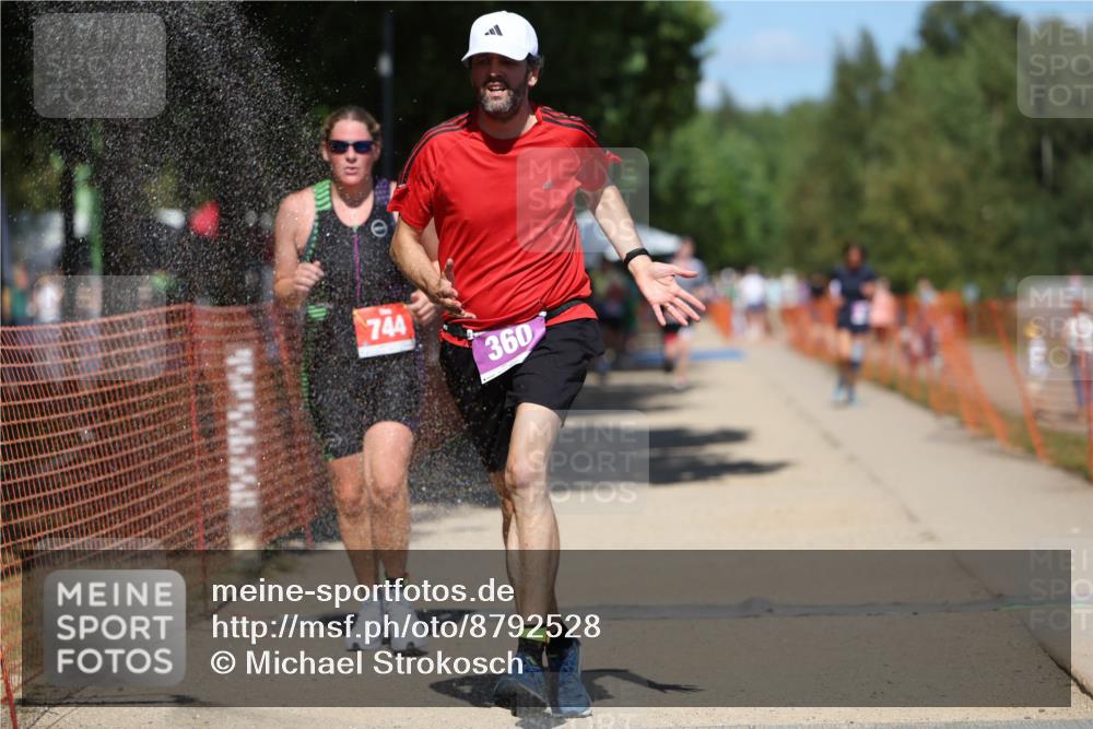 07.09.2025 - 19. Norderstedt Triathlon Michael Strokosch http://msf.ph/oto/8792528 07.09.2025 13:38:56 Laufen 360, 744 meine-sportfotos.de