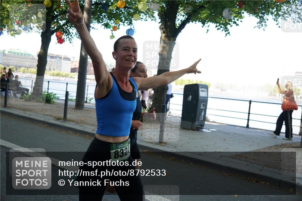 07.09.2025 - BARMER Alsterlauf Yannick Fuchs http://msf.ph/oto/8792533 07.09.2025 11:39:46 Laufen 36, 832 meine-sportfotos.de