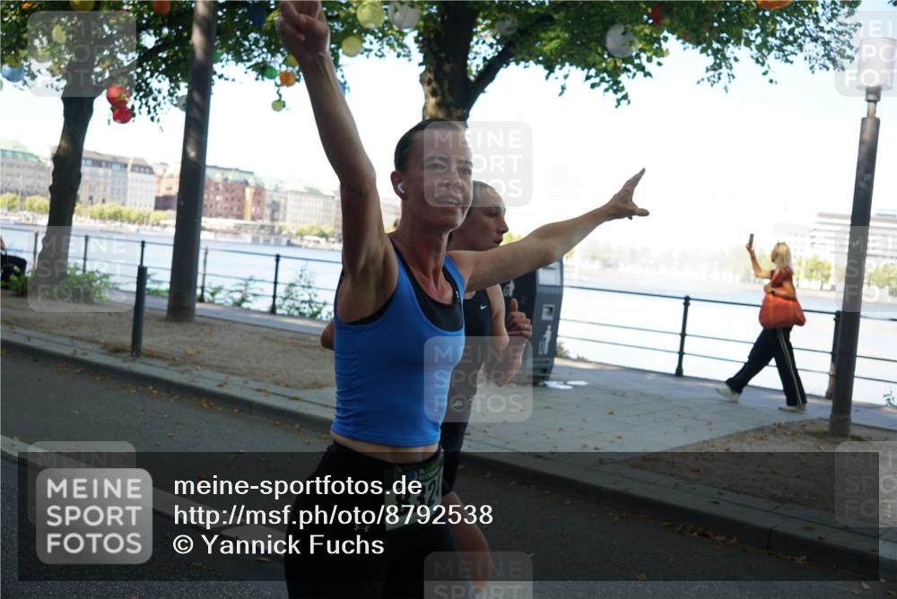 07.09.2025 - BARMER Alsterlauf Yannick Fuchs http://msf.ph/oto/8792538 07.09.2025 11:39:46 Laufen 832 meine-sportfotos.de