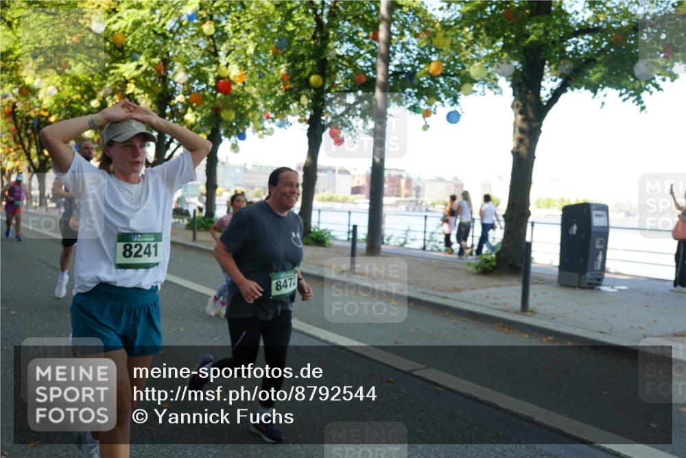 07.09.2025 - BARMER Alsterlauf Yannick Fuchs http://msf.ph/oto/8792544 07.09.2025 11:39:47 Laufen 8241, 8472 meine-sportfotos.de