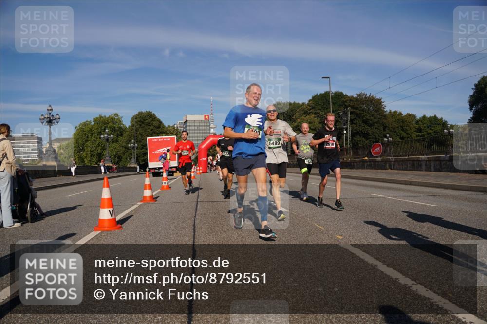 07.09.2025 - BARMER Alsterlauf Yannick Fuchs http://msf.ph/oto/8792551 07.09.2025 09:42:40 Laufen 4481, 5499, 2918 meine-sportfotos.de