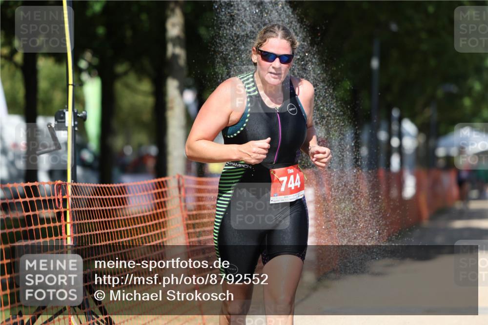 07.09.2025 - 19. Norderstedt Triathlon Michael Strokosch http://msf.ph/oto/8792552 07.09.2025 13:38:59 Laufen 357, 358, 360, 744, 1271 meine-sportfotos.de