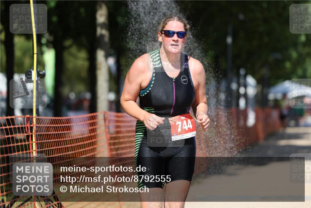 07.09.2025 - 19. Norderstedt Triathlon Michael Strokosch http://msf.ph/oto/8792555 07.09.2025 13:38:59 Laufen 357, 358, 360, 744, 1271 meine-sportfotos.de