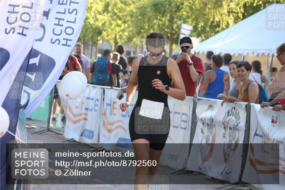 07.09.2025 - 19. Norderstedt Triathlon Zöllner http://msf.ph/oto/8792560 07.09.2025 16:37:51 Ziel 449, 1453 meine-sportfotos.de