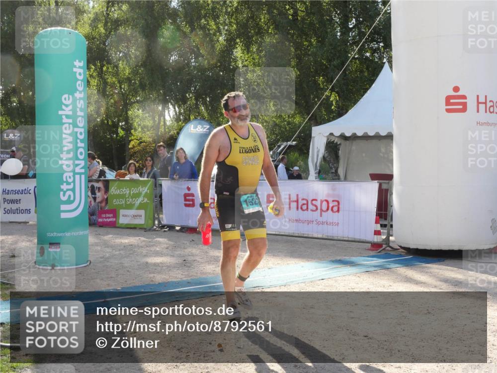 07.09.2025 - 19. Norderstedt Triathlon Zöllner http://msf.ph/oto/8792561 07.09.2025 16:27:52 Ziel 497, 1523, 1528 meine-sportfotos.de