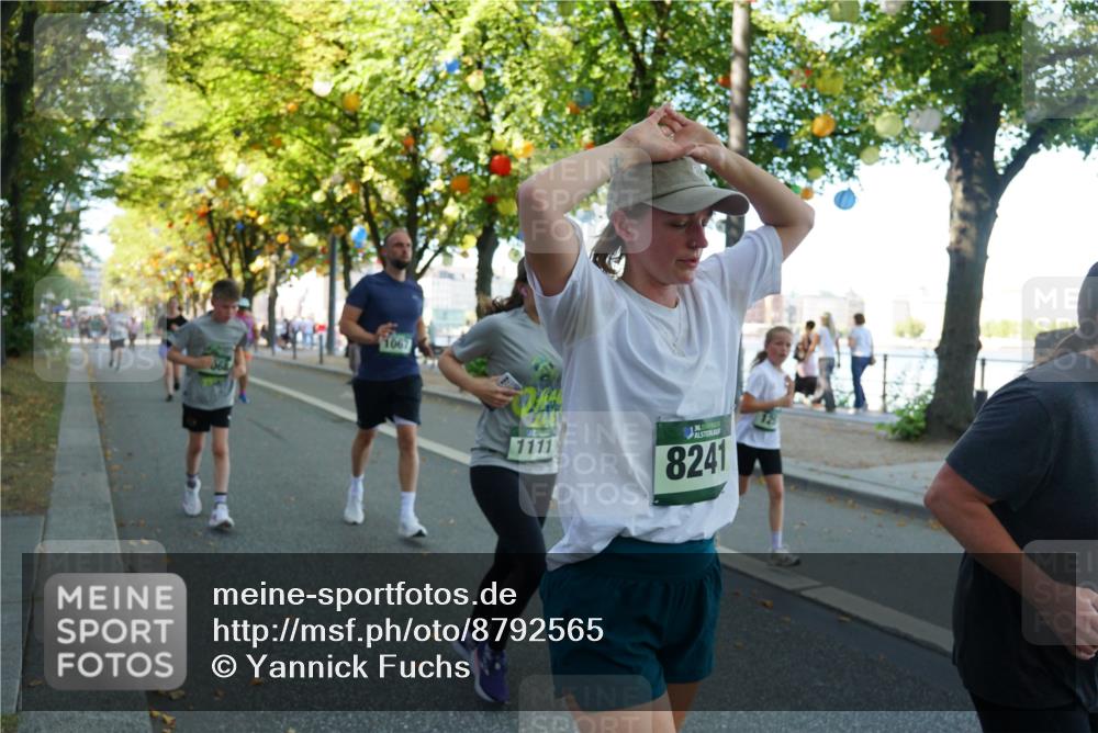 07.09.2025 - BARMER Alsterlauf Yannick Fuchs http://msf.ph/oto/8792565 07.09.2025 11:39:48 Laufen 1067, 1111, 36, 8241 meine-sportfotos.de