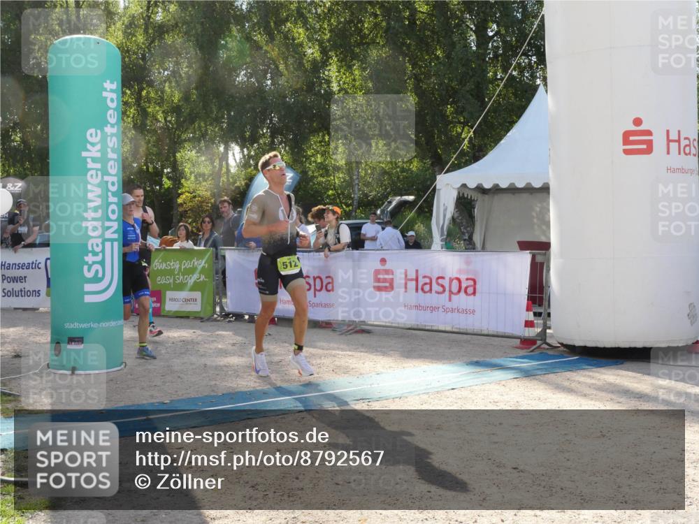 07.09.2025 - 19. Norderstedt Triathlon Zöllner http://msf.ph/oto/8792567 07.09.2025 16:28:05 Ziel 479, 512, 524 meine-sportfotos.de