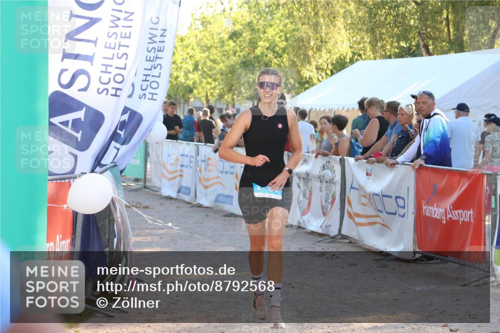 07.09.2025 - 19. Norderstedt Triathlon Zöllner http://msf.ph/oto/8792568 07.09.2025 16:37:52 Ziel 449, 1453 meine-sportfotos.de