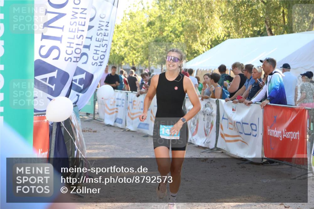 07.09.2025 - 19. Norderstedt Triathlon Zöllner http://msf.ph/oto/8792573 07.09.2025 16:37:53 Ziel 449, 1453 meine-sportfotos.de