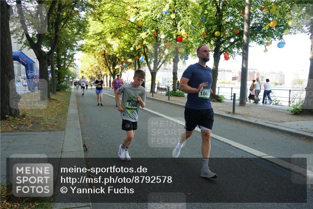 07.09.2025 - BARMER Alsterlauf Yannick Fuchs http://msf.ph/oto/8792578 07.09.2025 11:39:49 Laufen 1068, 1067 meine-sportfotos.de