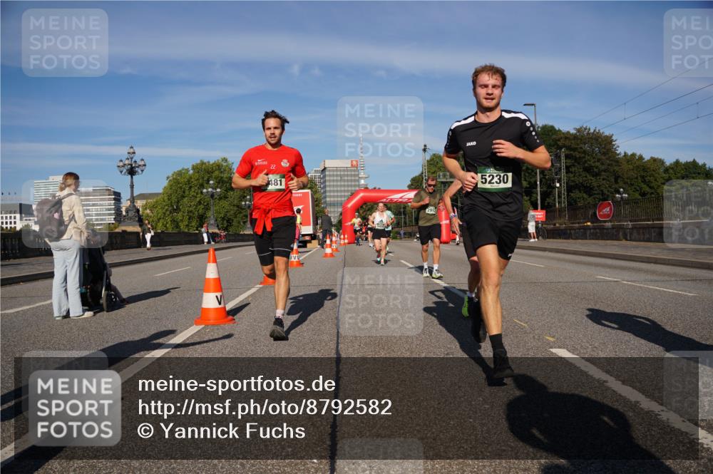 07.09.2025 - BARMER Alsterlauf Yannick Fuchs http://msf.ph/oto/8792582 07.09.2025 09:42:41 Laufen 22, 481, 2912, 5230 meine-sportfotos.de