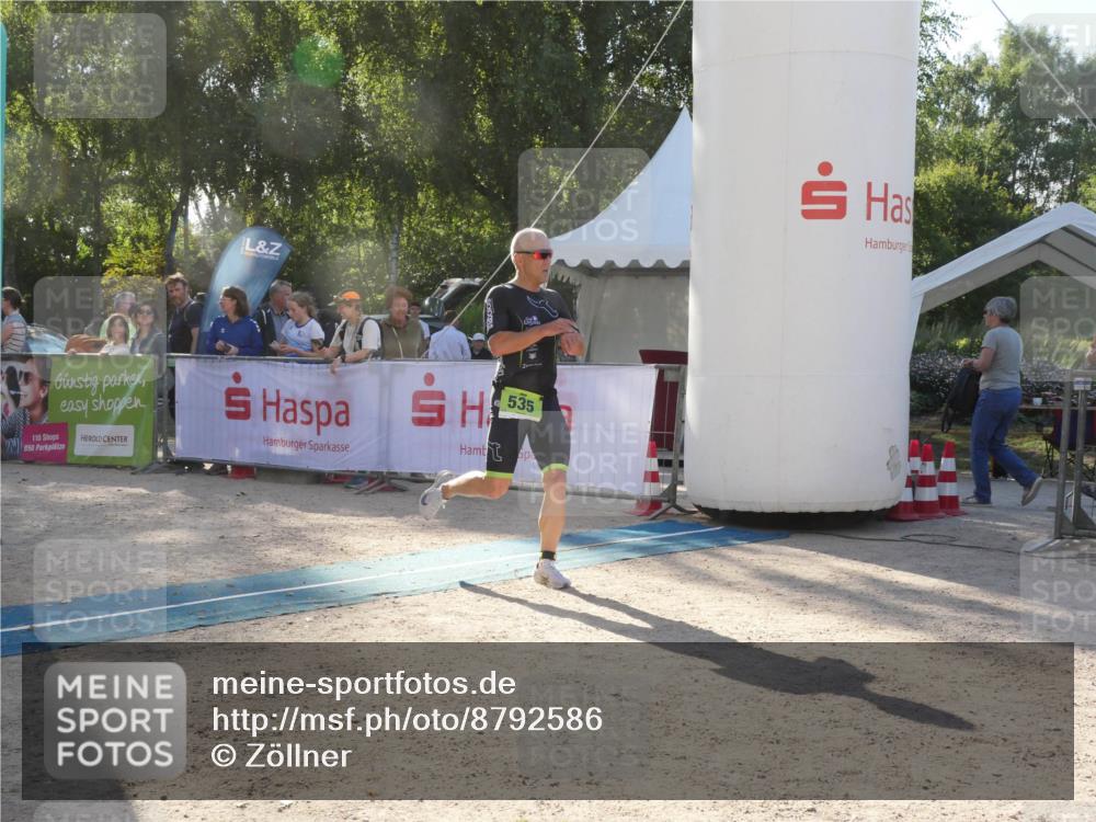 07.09.2025 - 19. Norderstedt Triathlon Zöllner http://msf.ph/oto/8792586 07.09.2025 16:28:13 Ziel 535 meine-sportfotos.de
