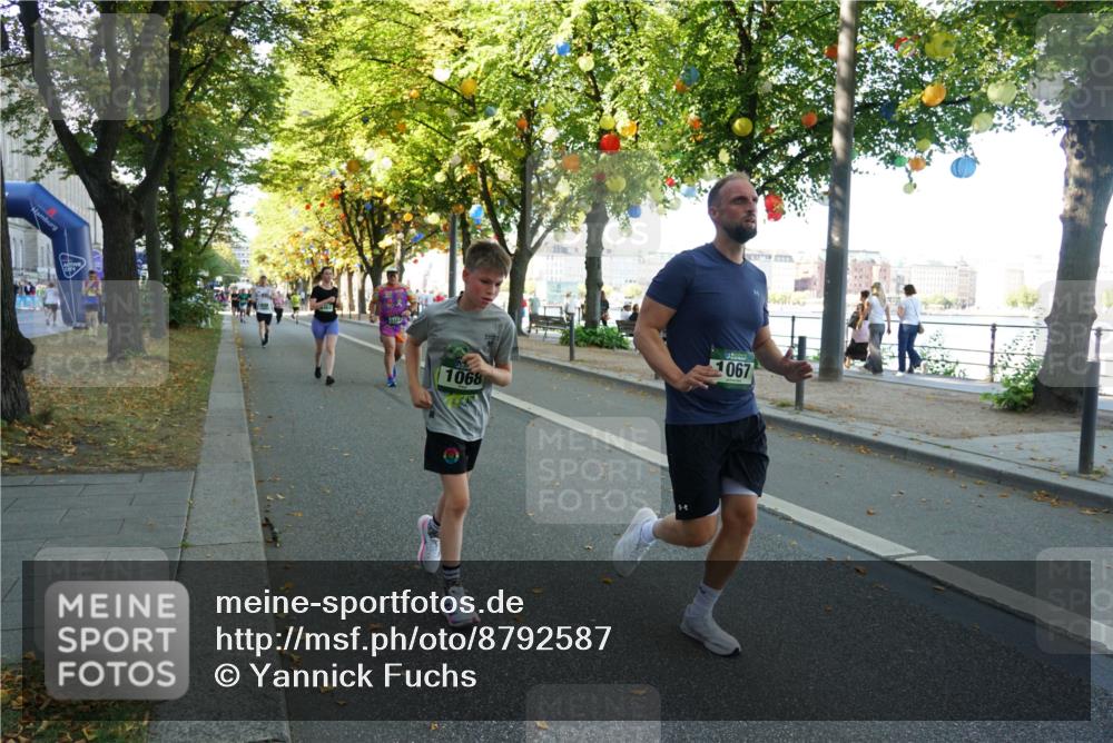 07.09.2025 - BARMER Alsterlauf Yannick Fuchs http://msf.ph/oto/8792587 07.09.2025 11:39:49 Laufen 1068, 1067 meine-sportfotos.de